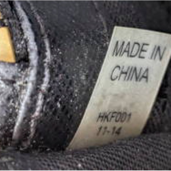 Tory Burch Black Saffiano Leather Trifold Wallet - Authentic - Picture 9 of 10